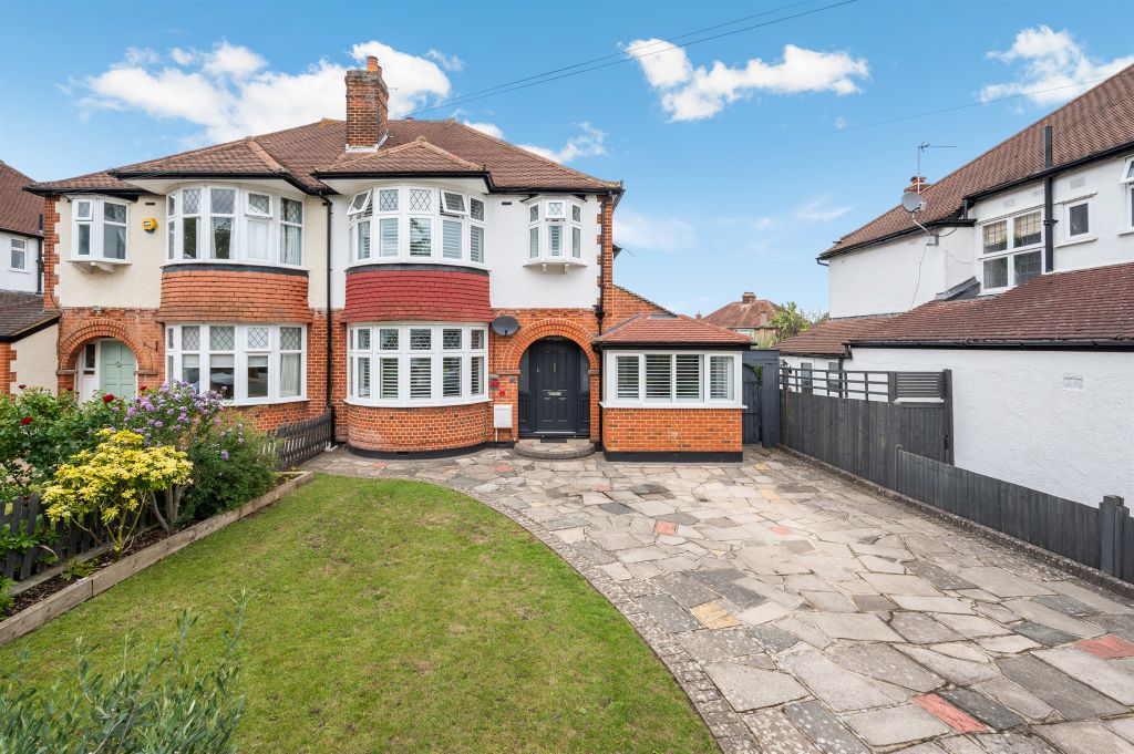Property photo 1 of 17