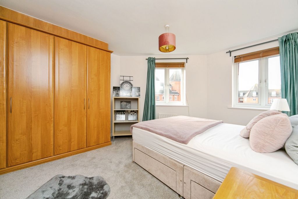 Property photo 1 of 17 Photo