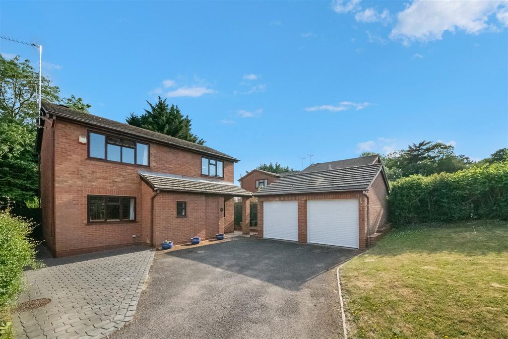 Property photo 1 of 12