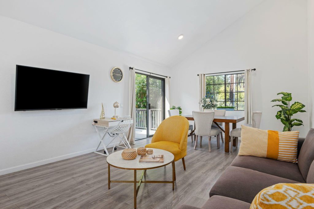 Property photo 3 of 9 <Alttext/>