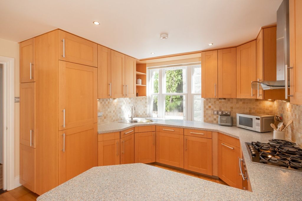 Additional image 5 of 4 bed semi-detached house for saleMount Hermon, St. Peter Port, Guernsey, Channel Islands GY1