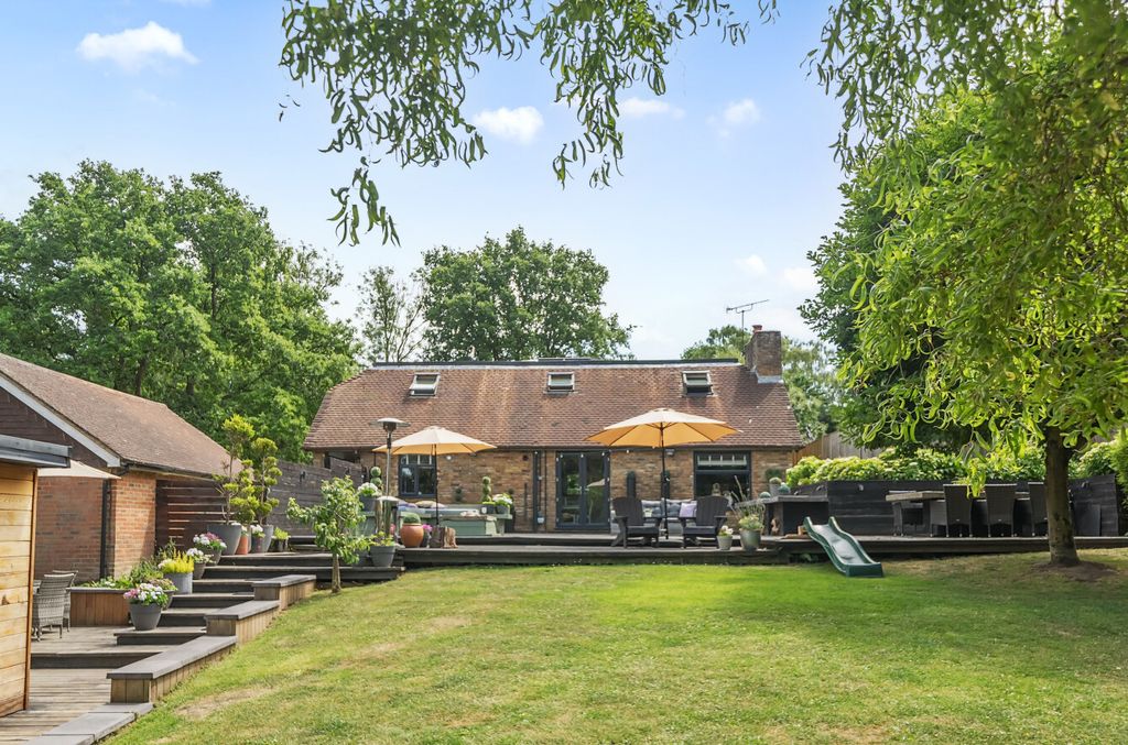 Property photo 1 of 38 1312503-22-685c0c...