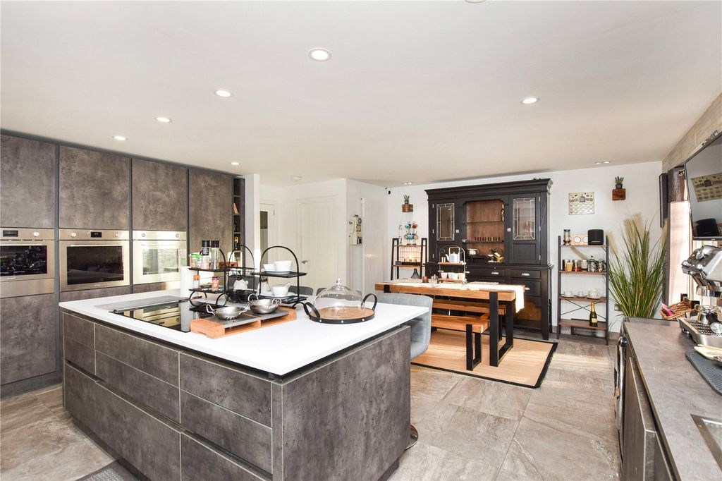 Additional image 7 of 4 bed bungalow for saleMiddlewood Park, Livingston, West Lothian EH54