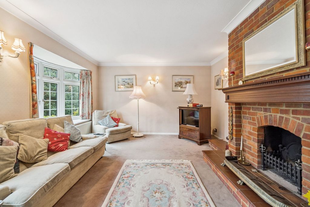 Property photo 2 of 16