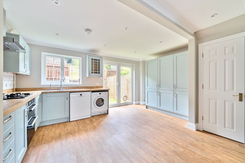 Property photo 2 of 15 Photo 7