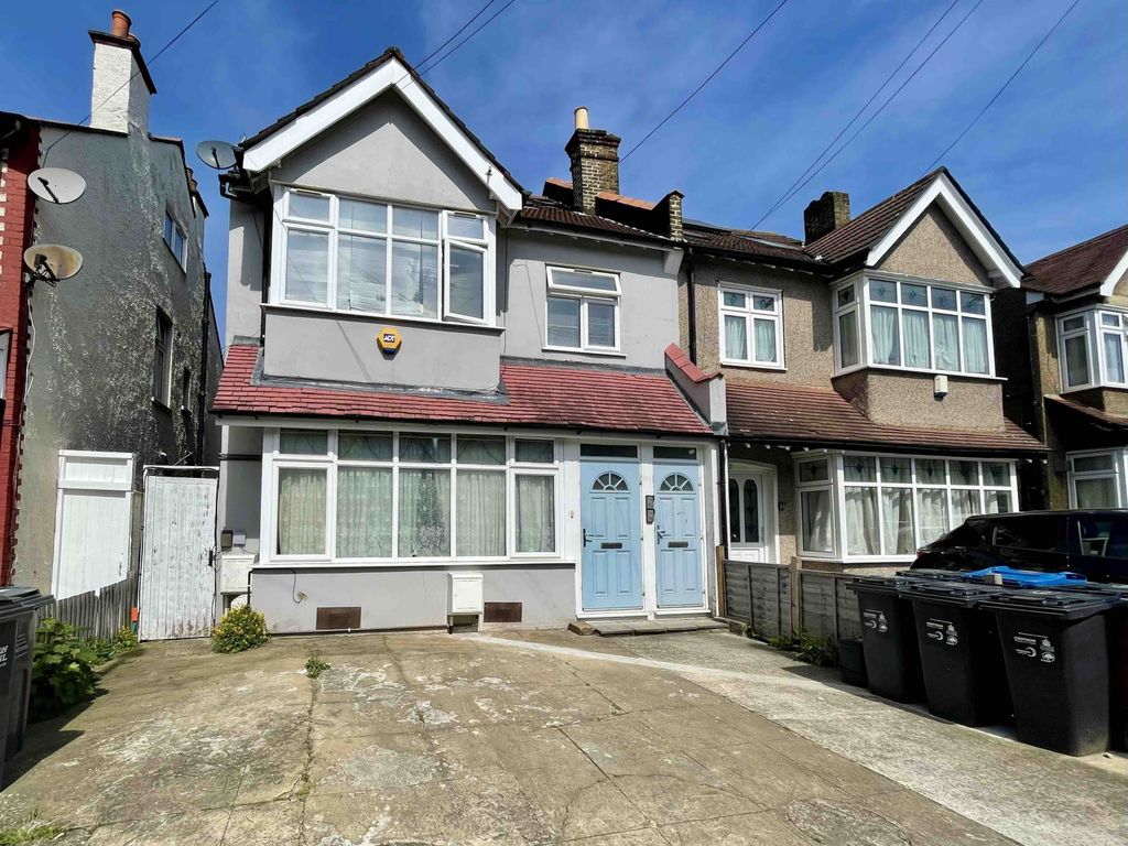 Property photo 1 of 7 Studio Flat For Rent