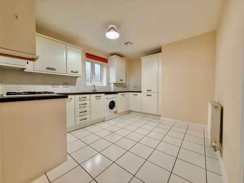 Property photo 3 of 17 Photo 16