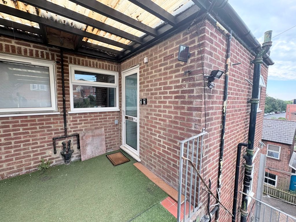 Property photo 1 of 7 Exterior