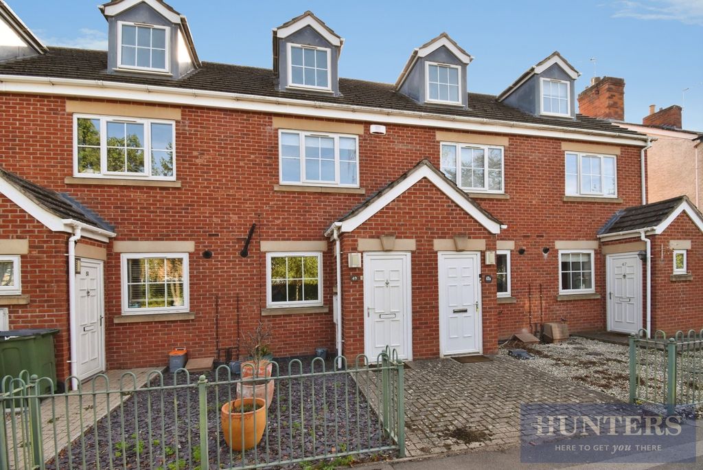 Property photo 1 of 16 Pbox-Img.Jpg