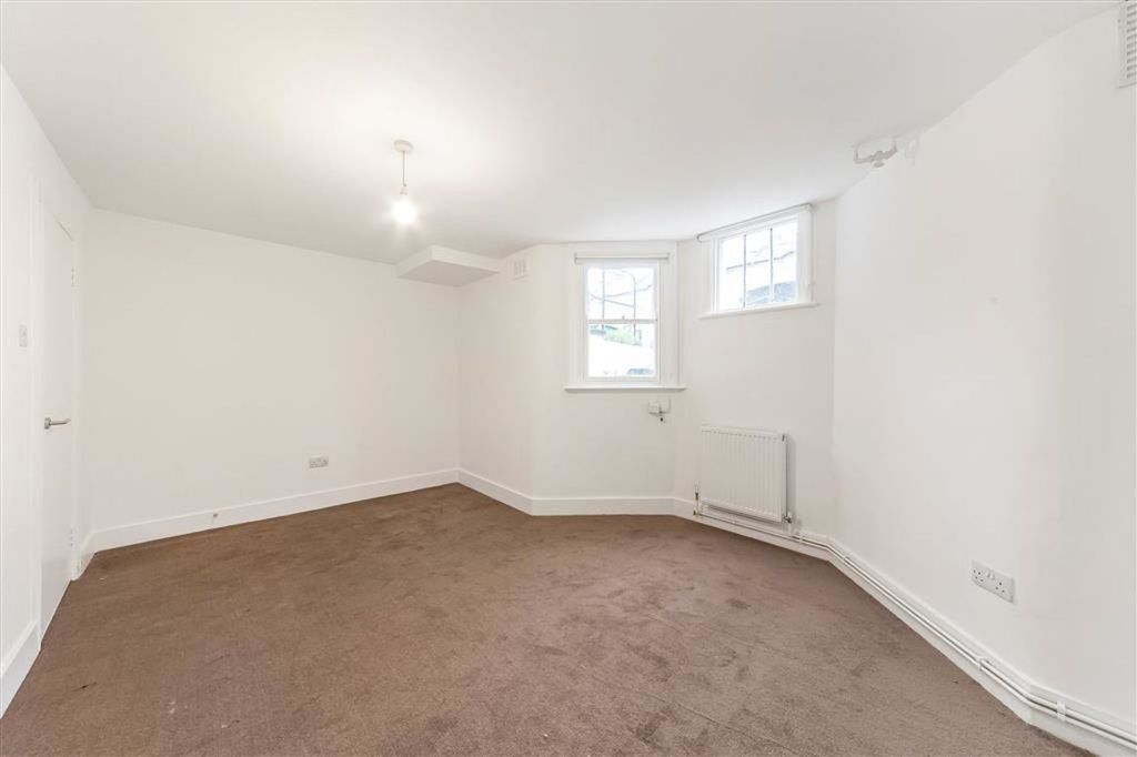 Property photo 3 of 7