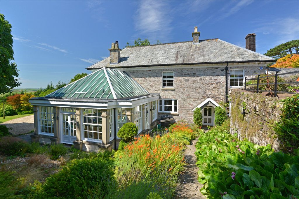 Property photo 1 of 32 Picture No. 31