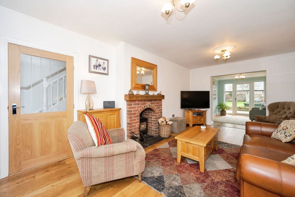 Property photo 2 of 17 Living Room