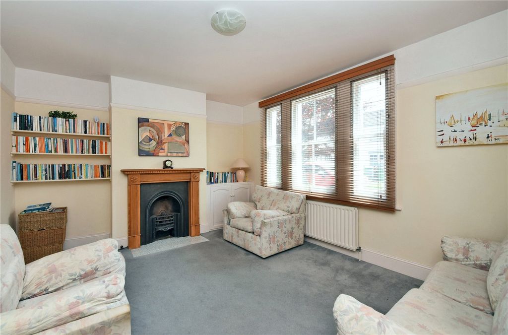 Property photo 2 of 14 Picture No. 01