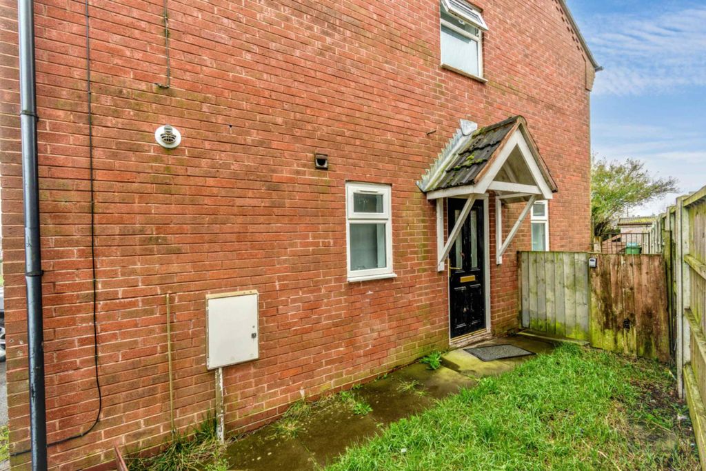 Property photo 3 of 17