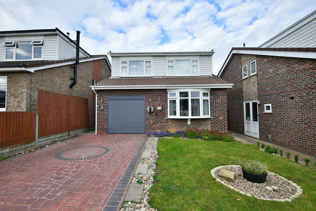 Property photo 1 of 15 Front View