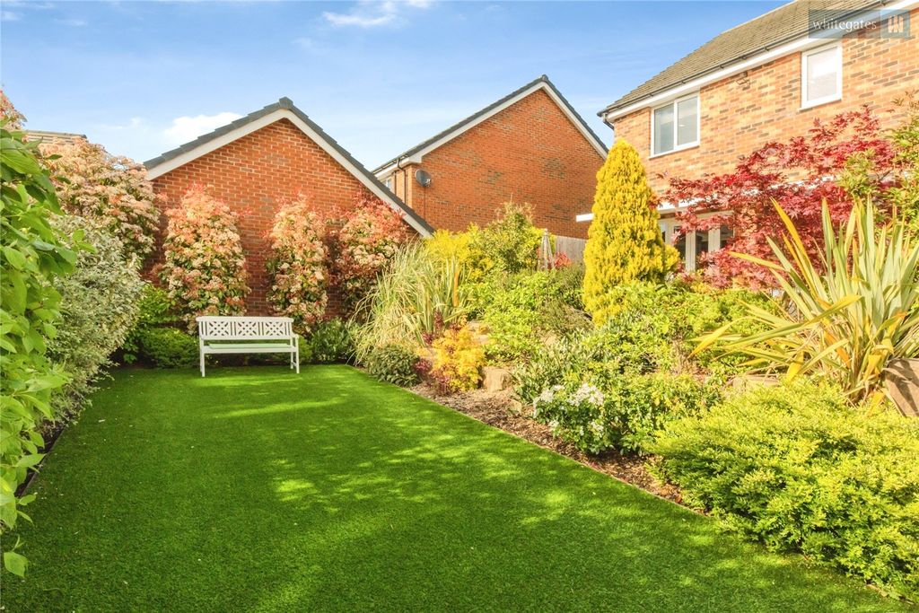 Property photo 2 of 31 Picture No. 36