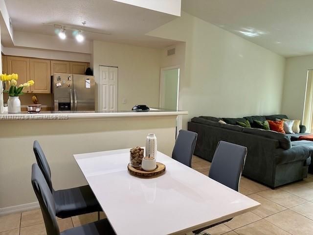 Property photo 3 of 15 <Alttext/>