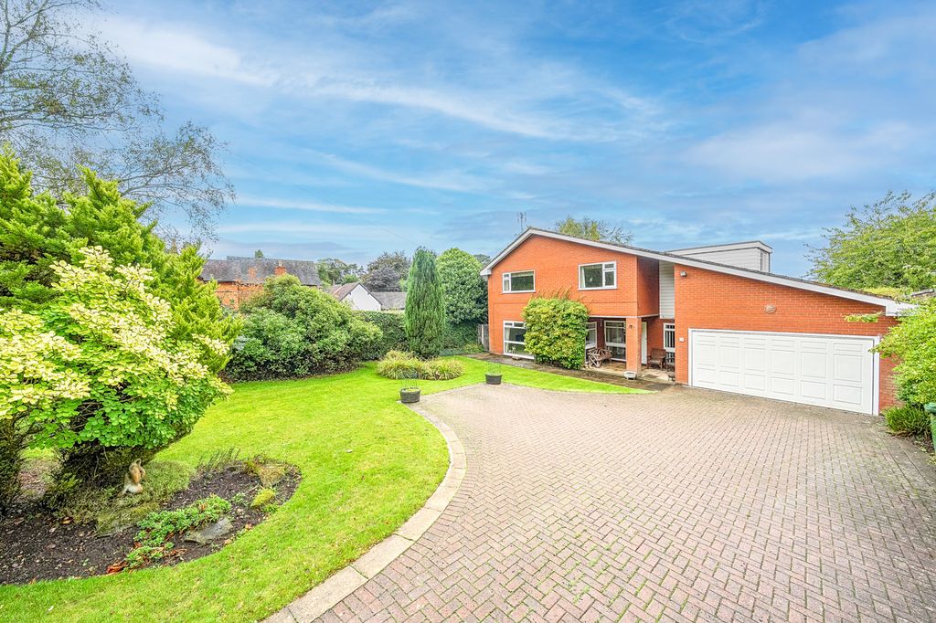 Property photo 1 of 39