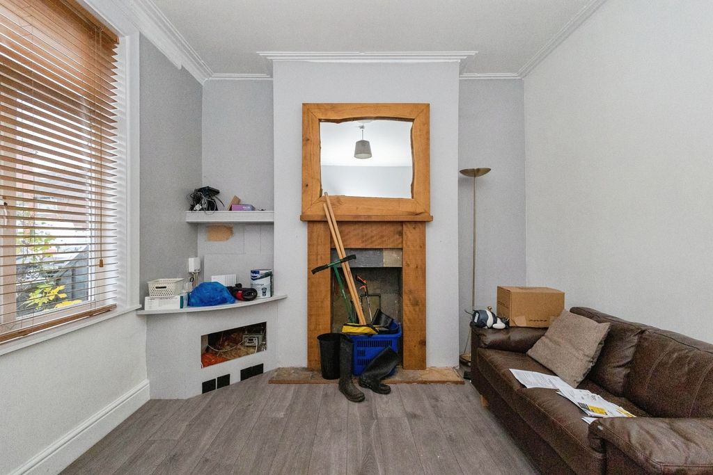 Property photo 2 of 14 Photo