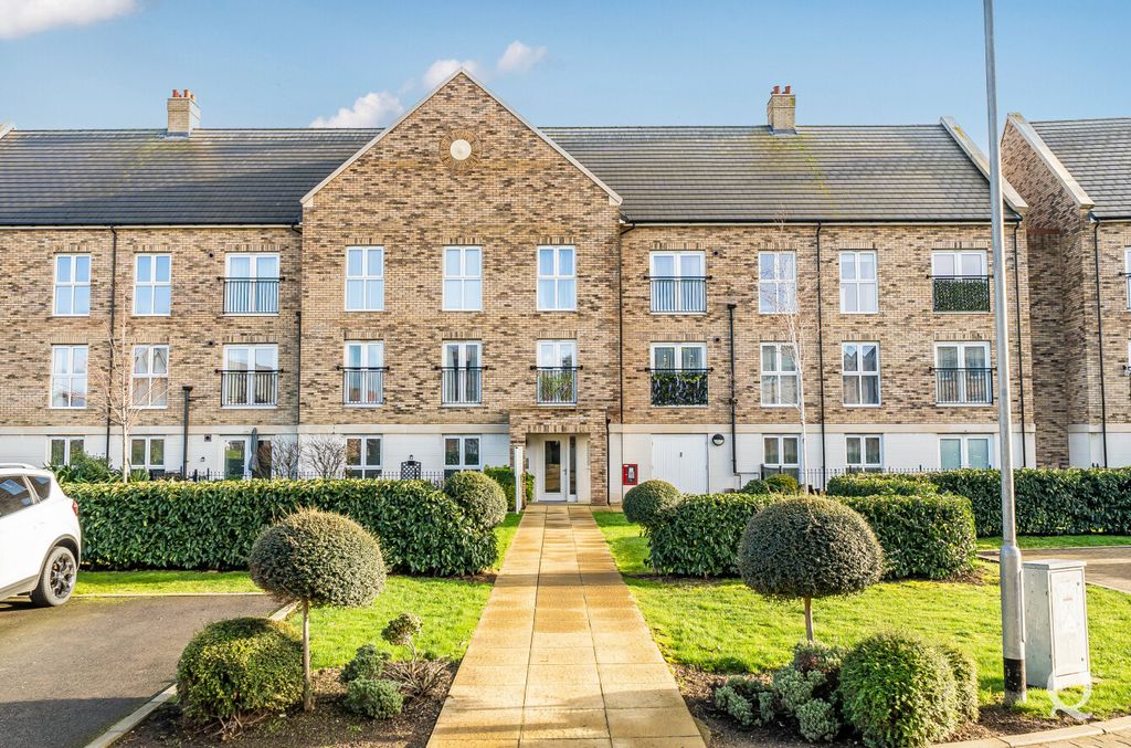 Property photo 1 of 19 3B0Fd046-4Caa-457...