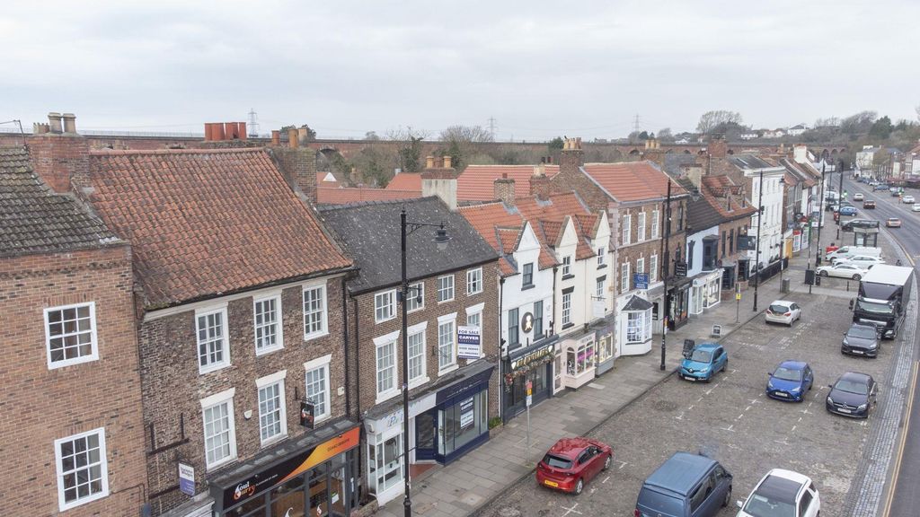 Property photo 2 of 11 51-53 High St, Yarm (Externals)-02-2.Jpg
