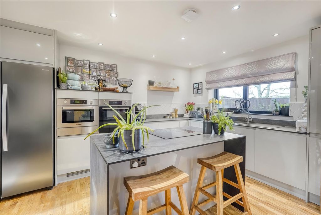 Additional image 5 of 3 bed detached house to rentHigh West Road, Crook DL15