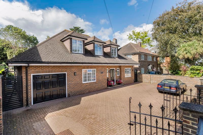 Property photo 1 of 19 External View