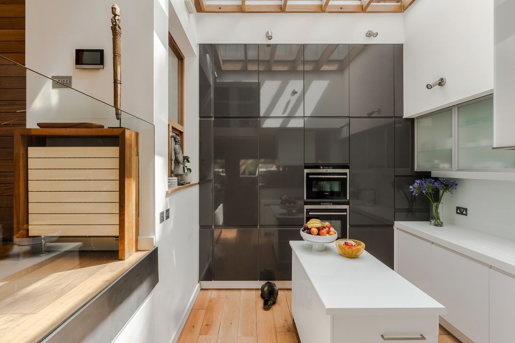 Property photo 3 of 31 300498 - 101 Canonbury Road-25.Jpeg