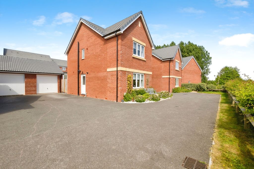 Property photo 1 of 17 Photo