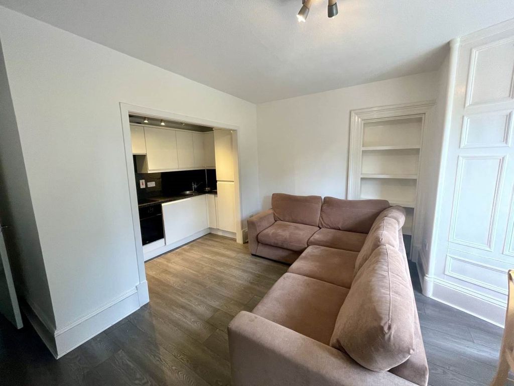 Property photo 3 of 9 Sitting Room