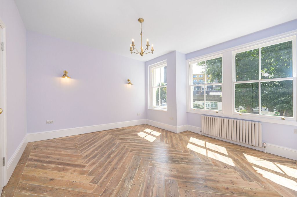Property photo 3 of 8