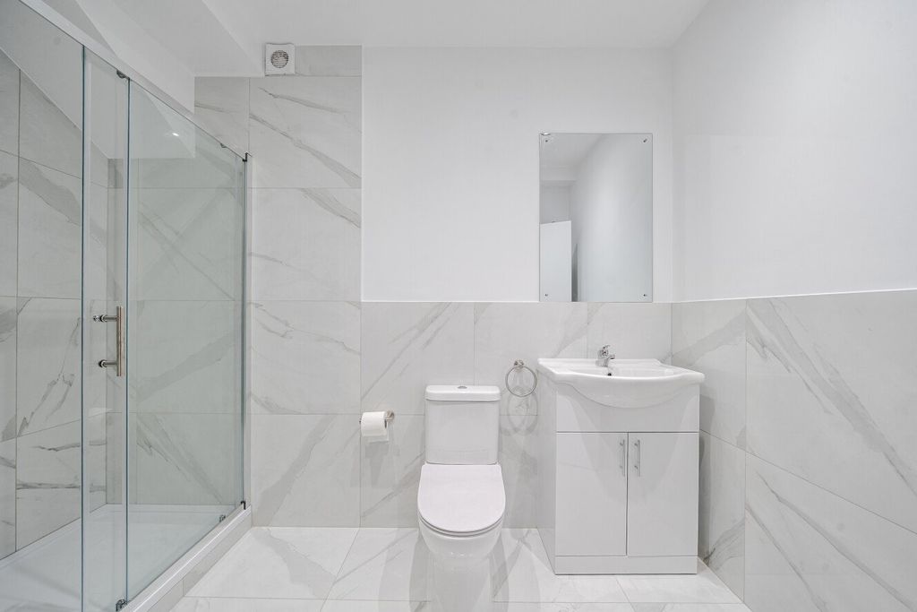 Property photo 3 of 16 Picture No. 05