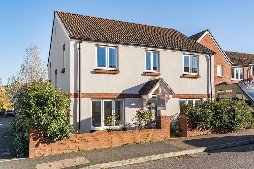 Property photo 1 of 25