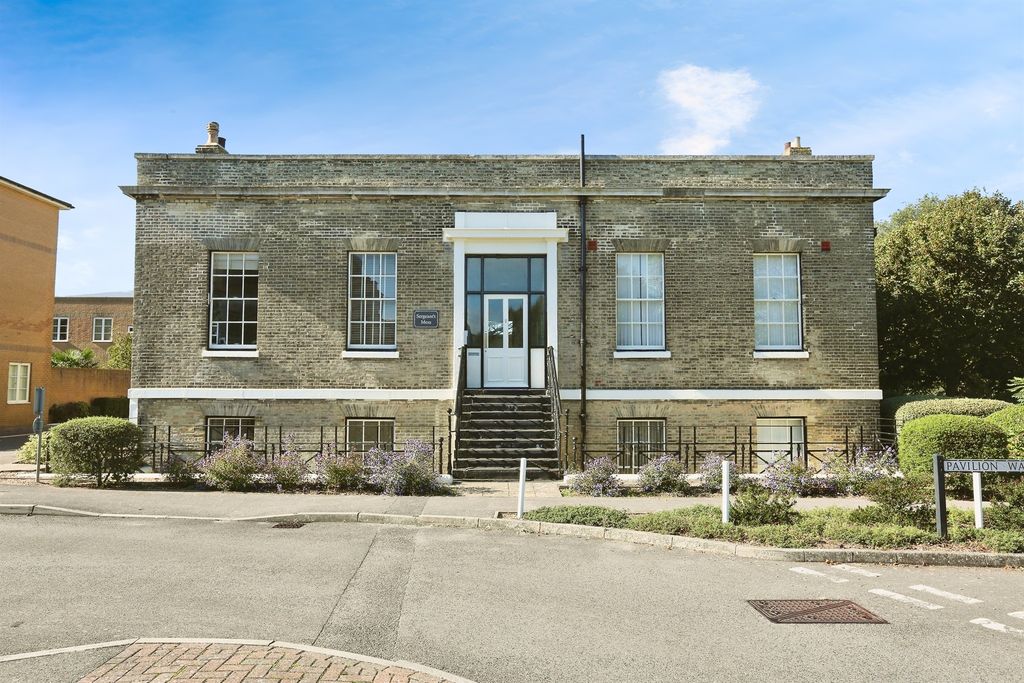 Property photo 1 of 9