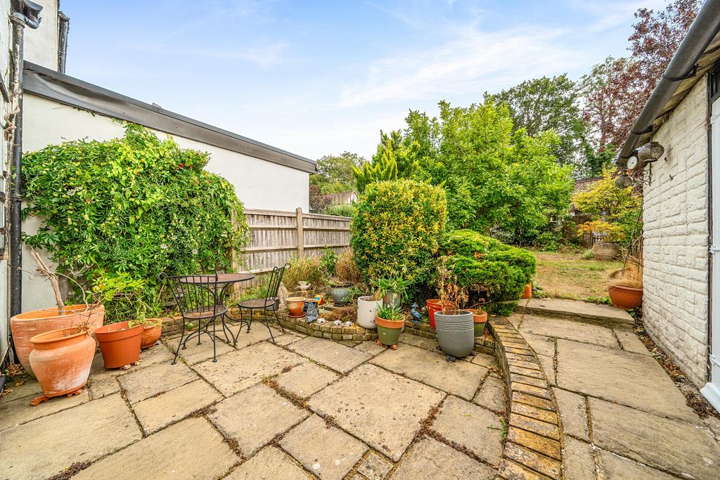 Property photo 3 of 19 Terrace / Patio