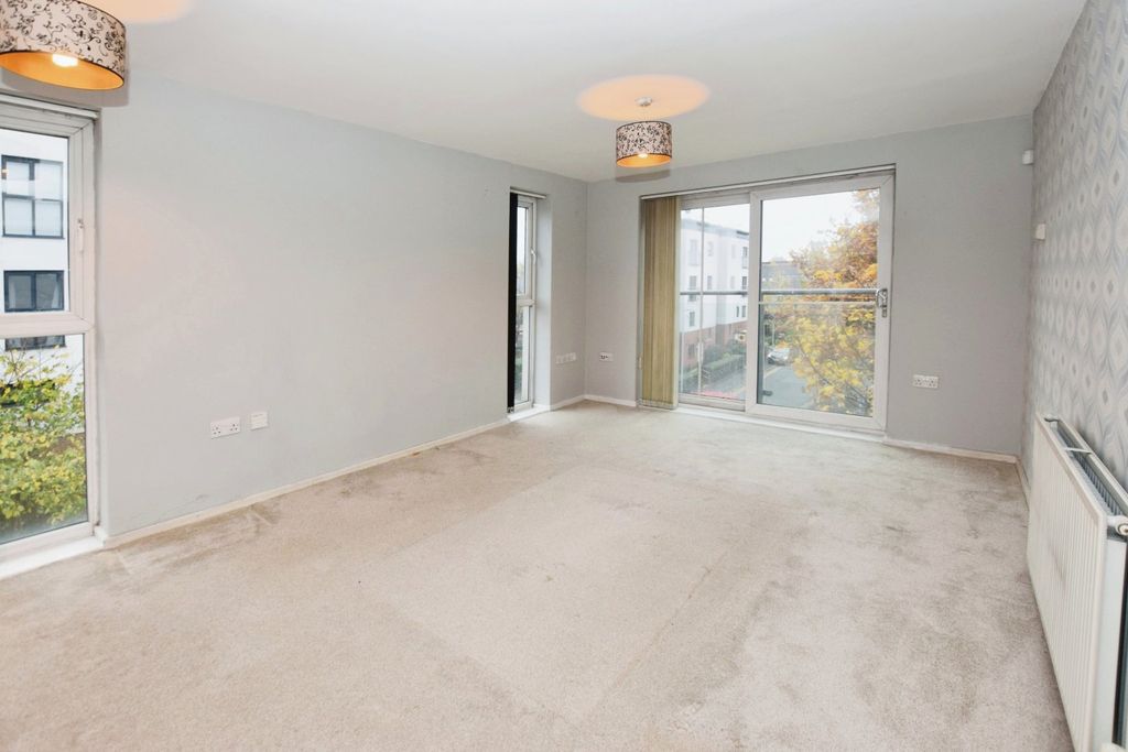 Property photo 1 of 14 Picture No. 06