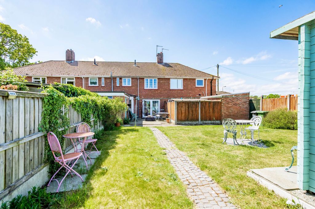 Property photo 2 of 19