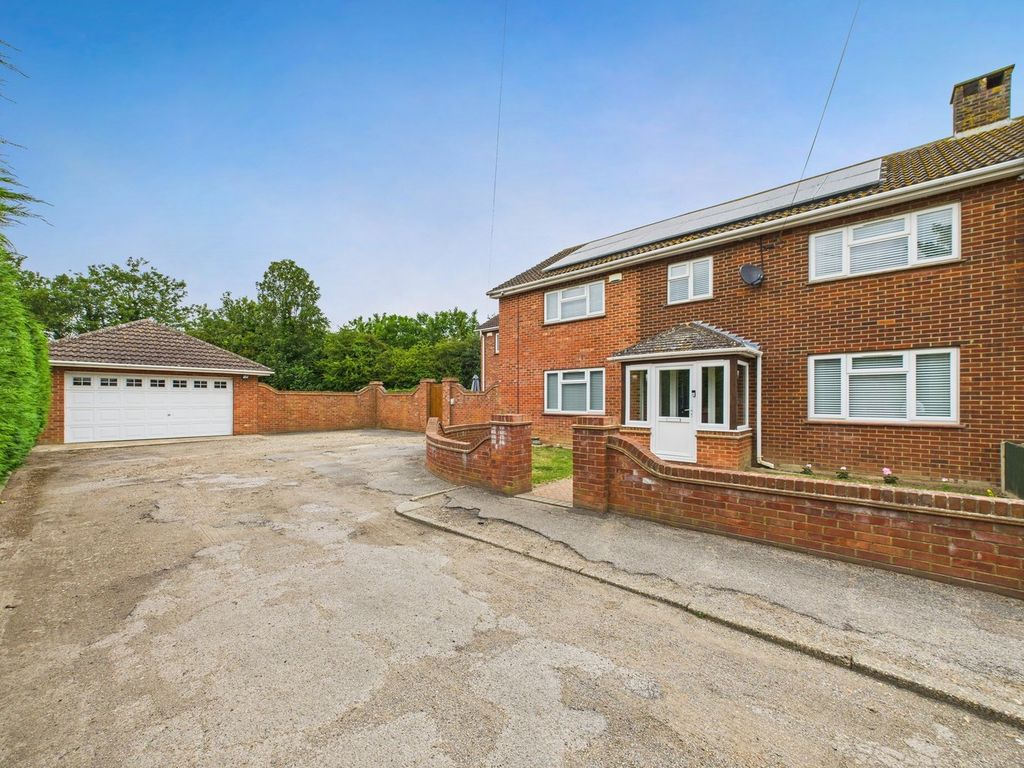 Property photo 1 of 31
