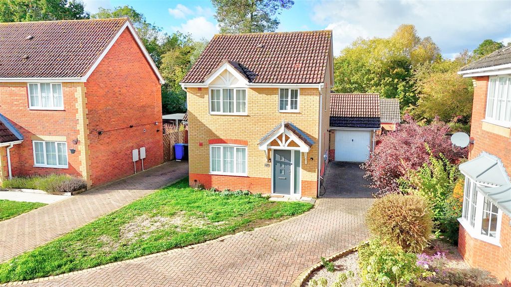 Property photo 1 of 13 Dji_20261022115115_0299_D_Interior 4.Jpg