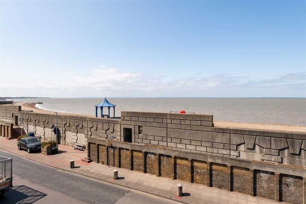 Property photo 3 of 5