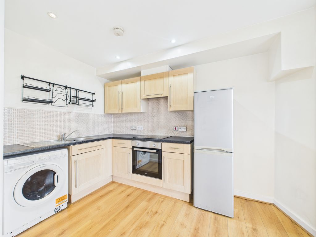 Property photo 2 of 8