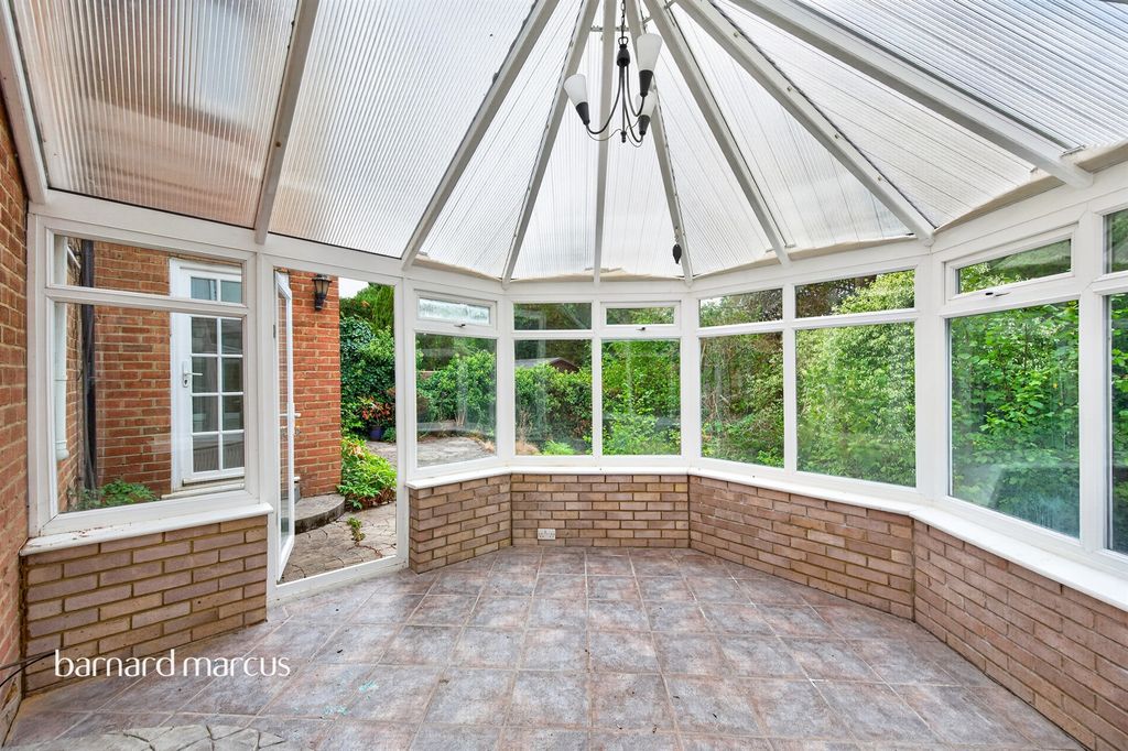 Property photo 3 of 20