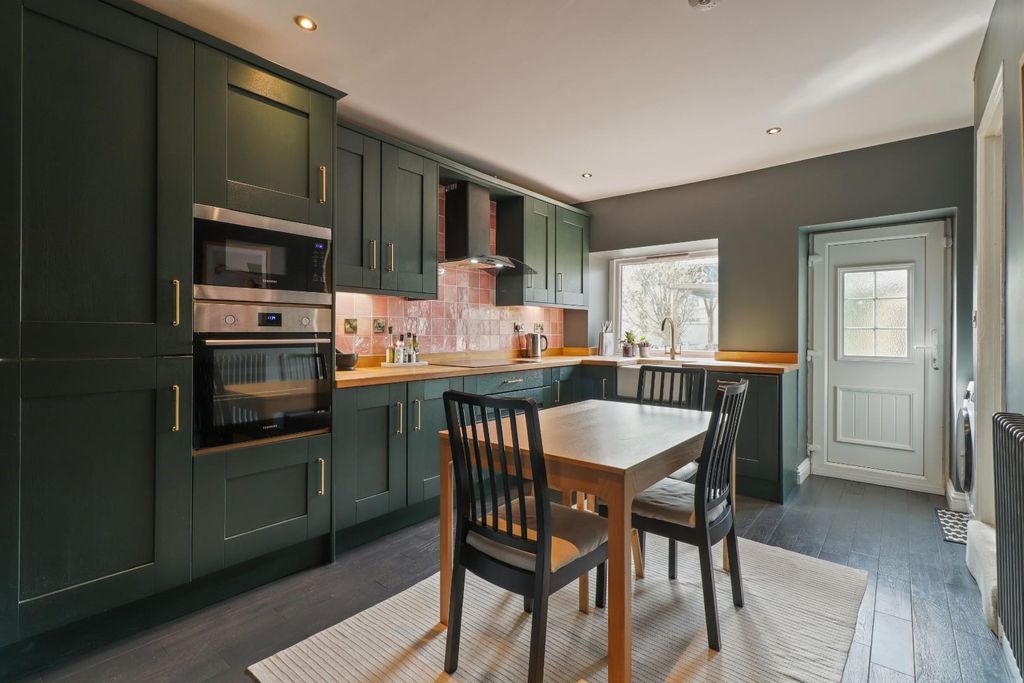 Property photo 1 of 32 Kitchen