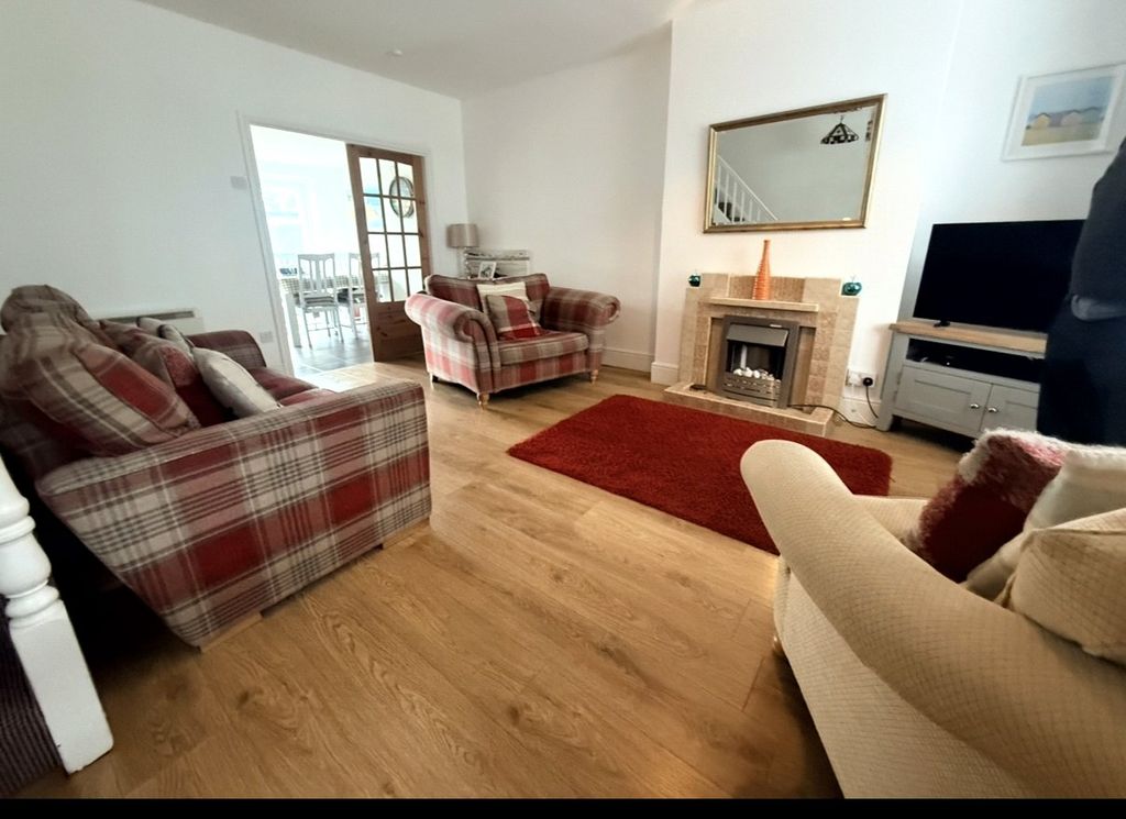 Property photo 3 of 9 Picture No. 04