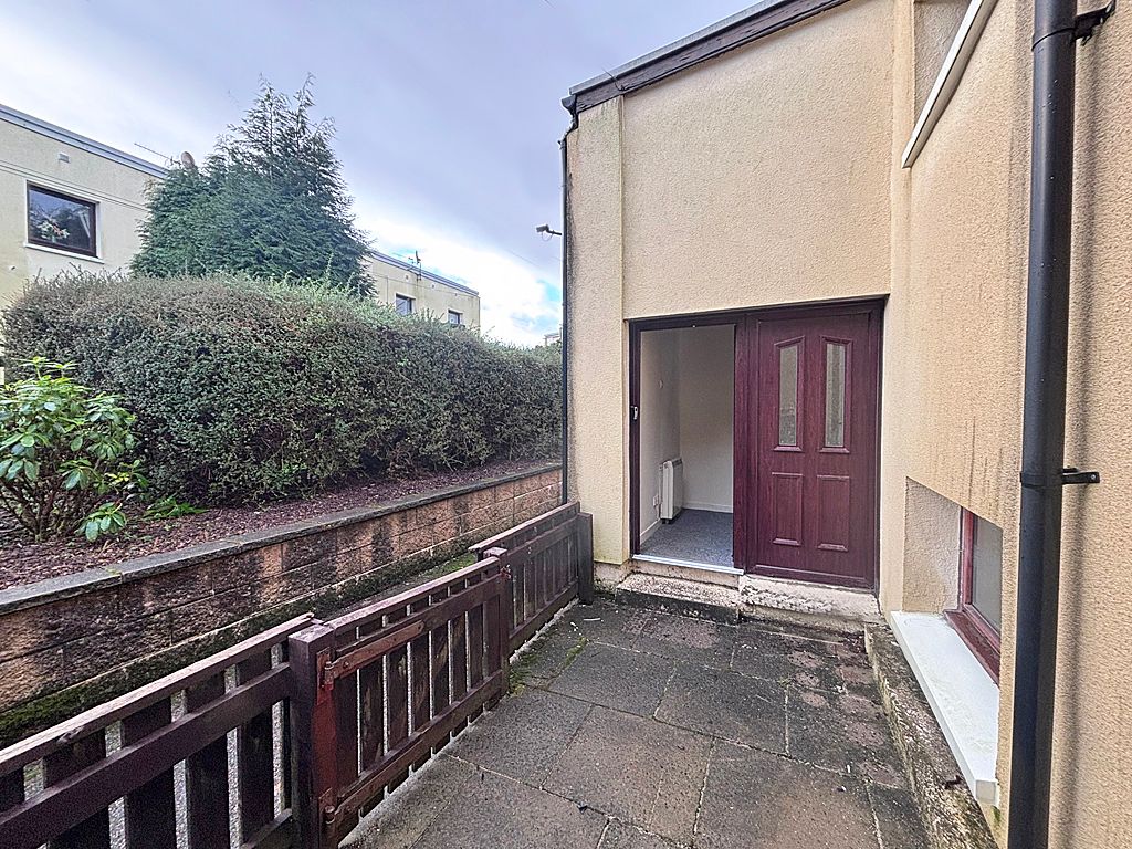 Property photo 2 of 26