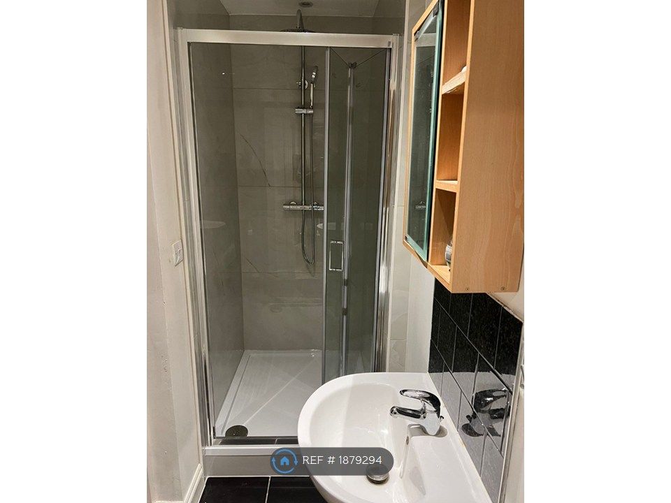 Property photo 3 of 4 Ground Floor Shower With Wc