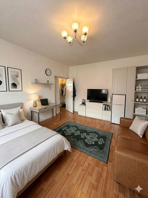 Property photo 2 of 4