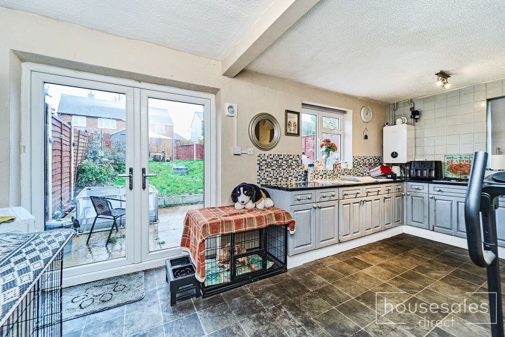 Property photo 3 of 13