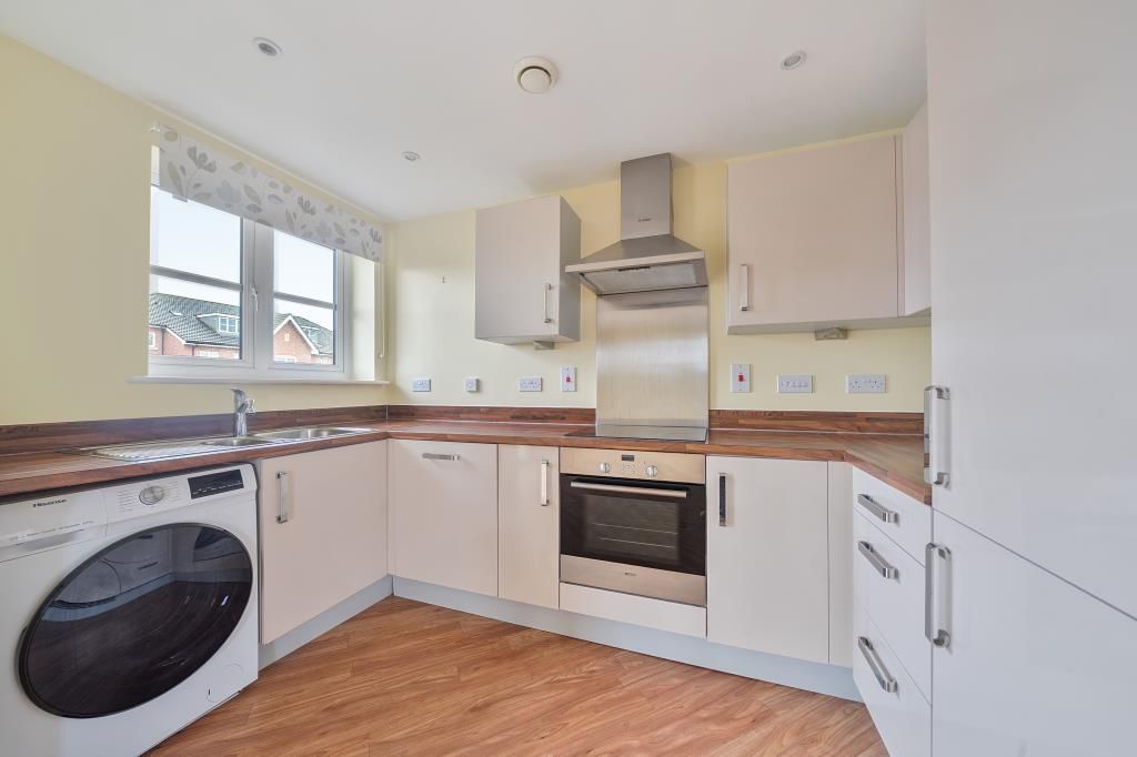 Property photo 2 of 14 Kitchen