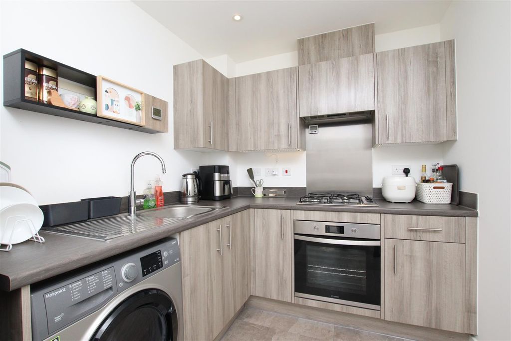 Property photo 2 of 14 Kitchen_.Jpg